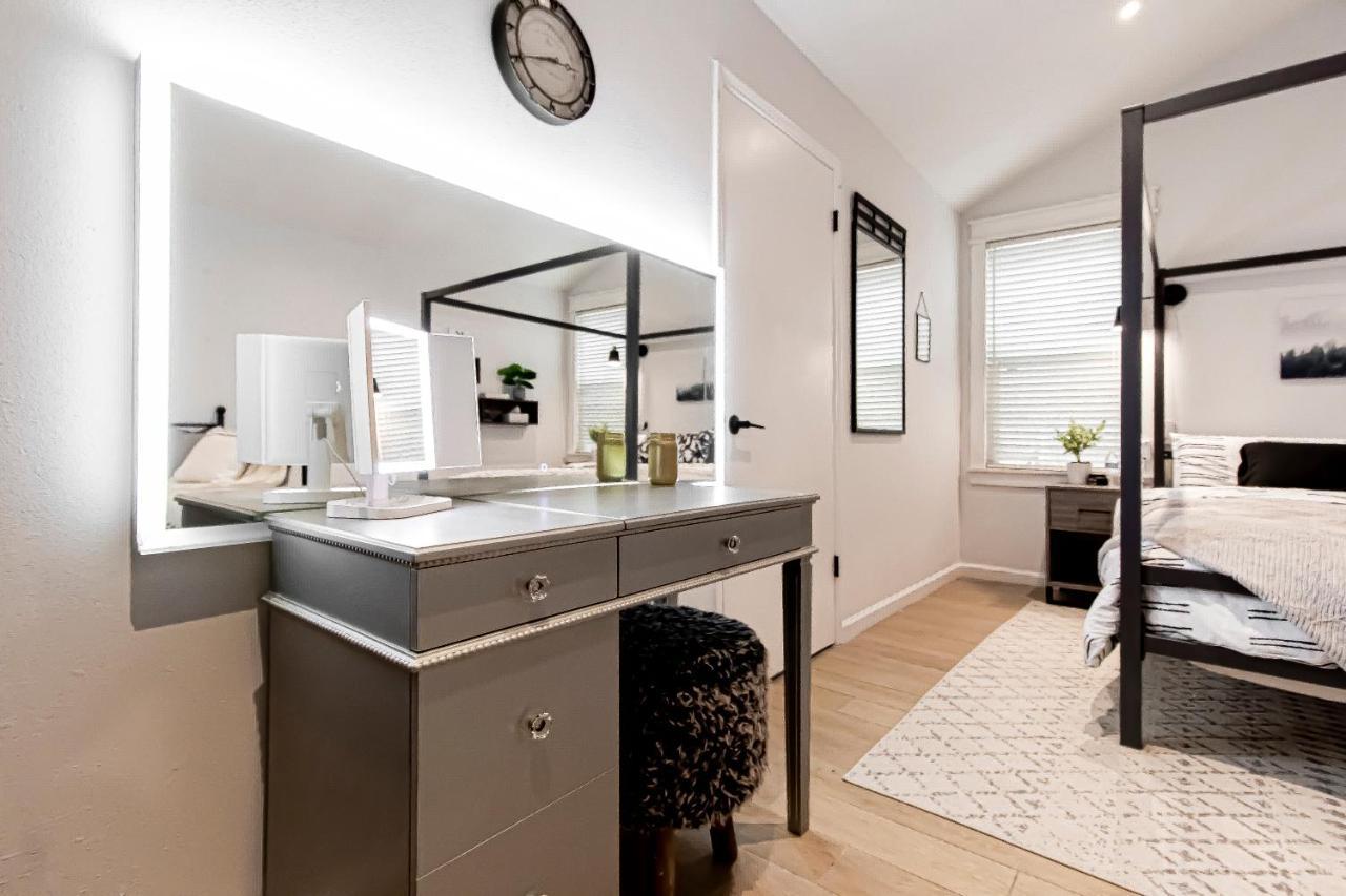 Open Airy Custom Designed Home - 2Kings - Sleeps 14 Houston Eksteriør billede