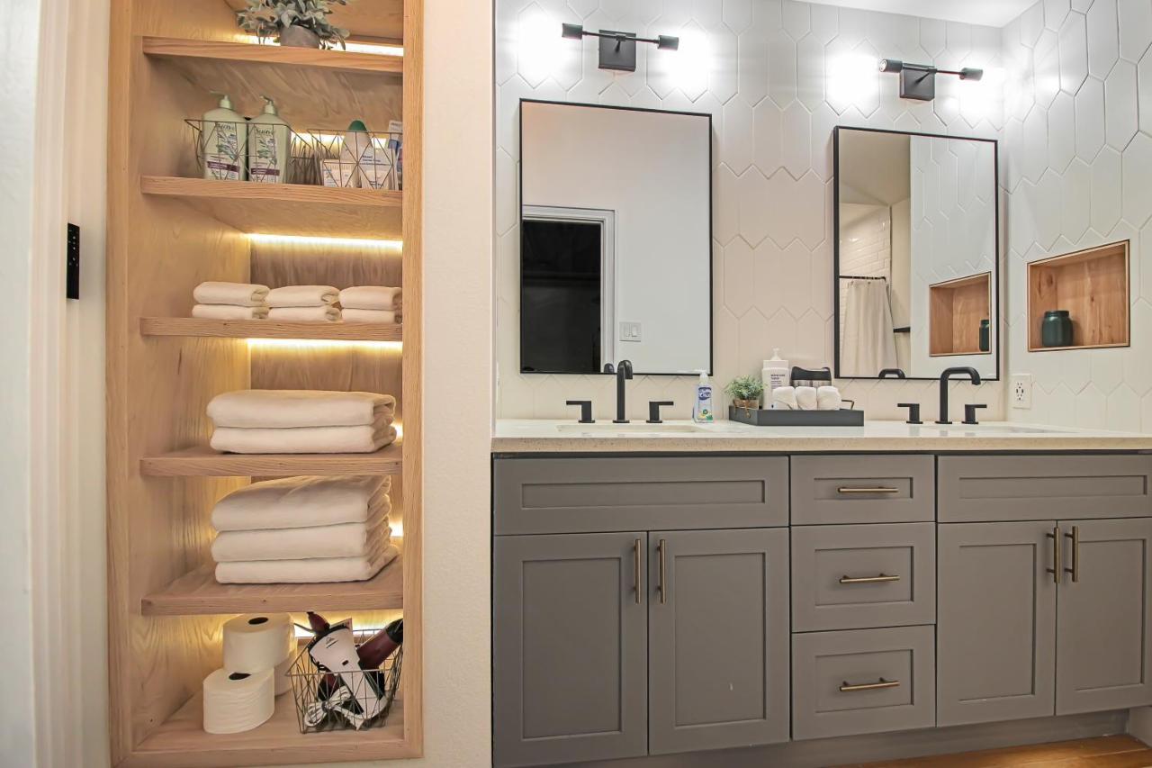 Open Airy Custom Designed Home - 2Kings - Sleeps 14 Houston Eksteriør billede