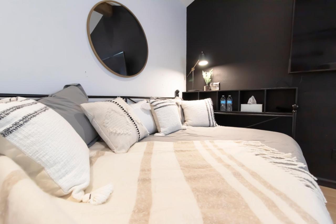 Open Airy Custom Designed Home - 2Kings - Sleeps 14 Houston Eksteriør billede